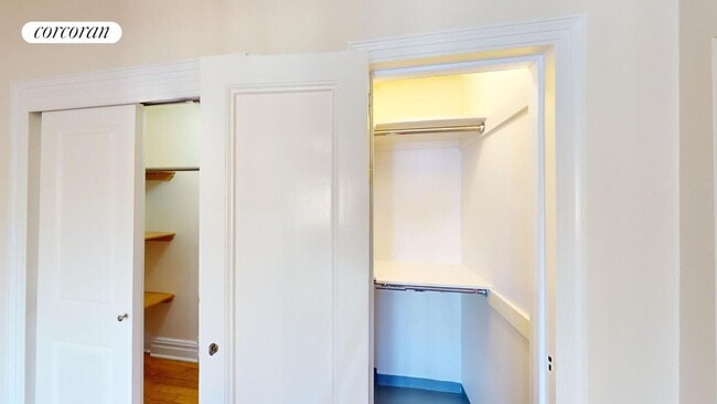 Photo - 210 E 68th St