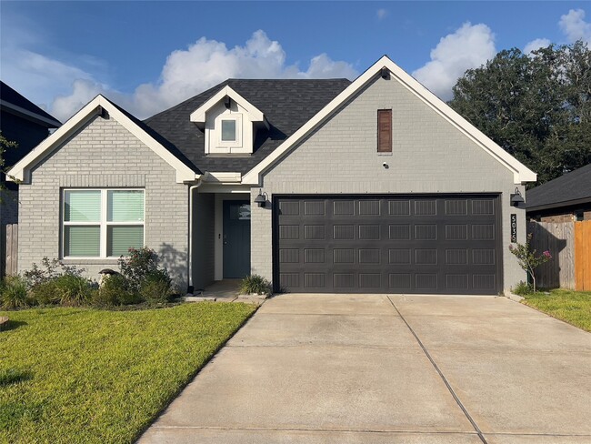 Building Photo - 5035 Natchez Trce Rental