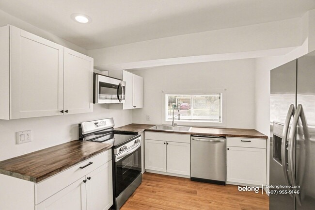 Photo - 1112 Myrtle Ln