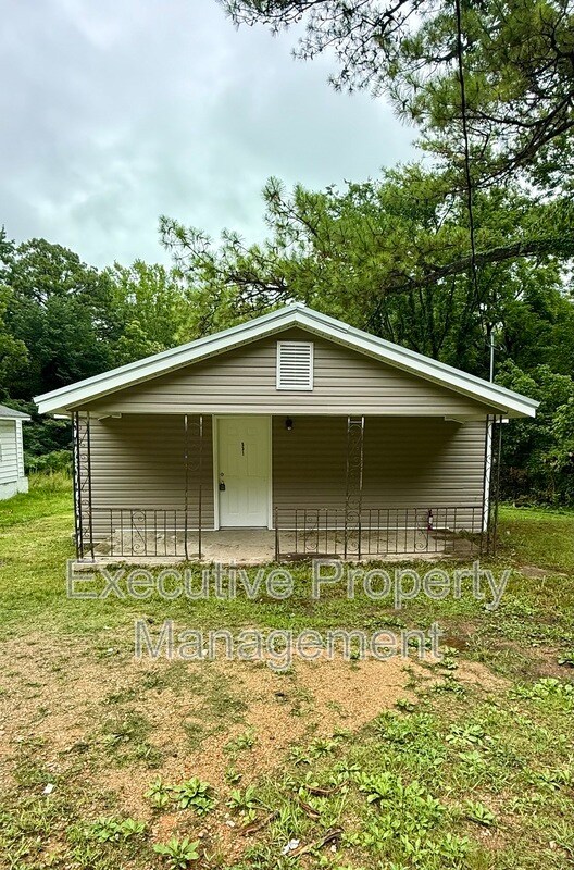 Photo - 531 W Lake Dr
