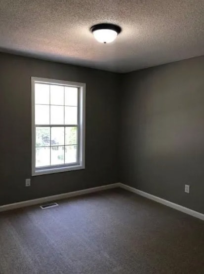 Photo - 608 Amberwood Pl