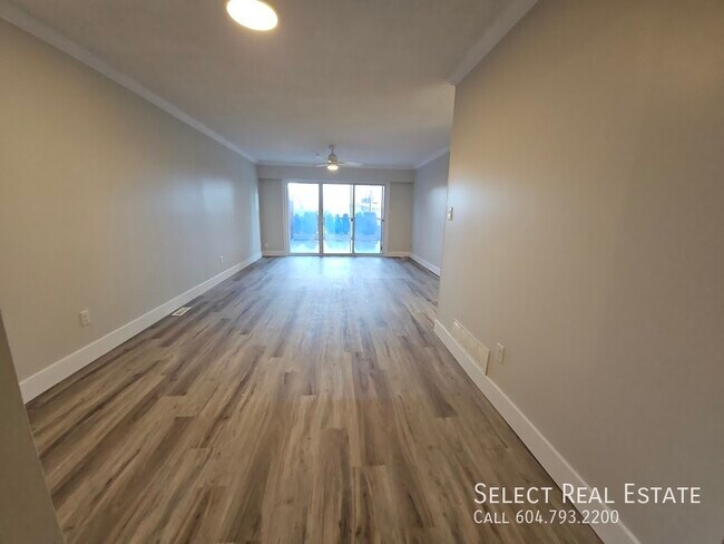 Photo - 9705 McNaught Rd Unité A