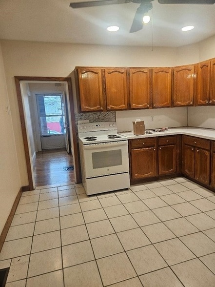 Building Photo - 32 US-1 Unit 1