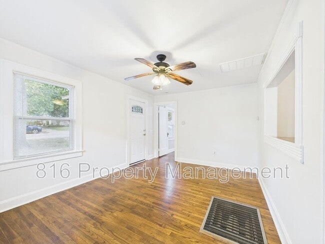 Photo - 111 W 78th St