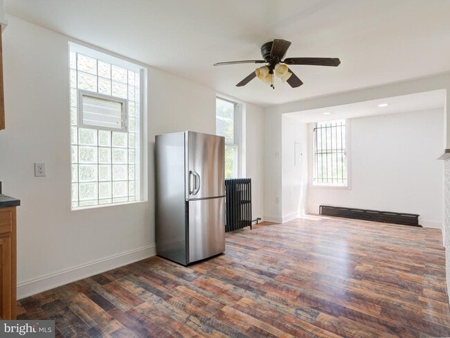 Building Photo - 262 W Apsley St Rental