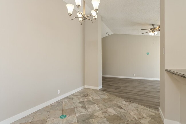 Photo - 934 Wagon Train Dr