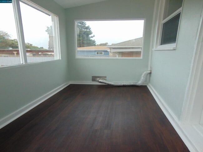 Photo - 2550 Clinton Ave