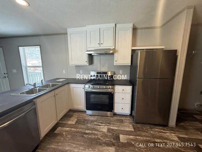 Photo - 799 Stillwater Ave