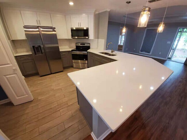 Photo - 2880 Highpoint Rd