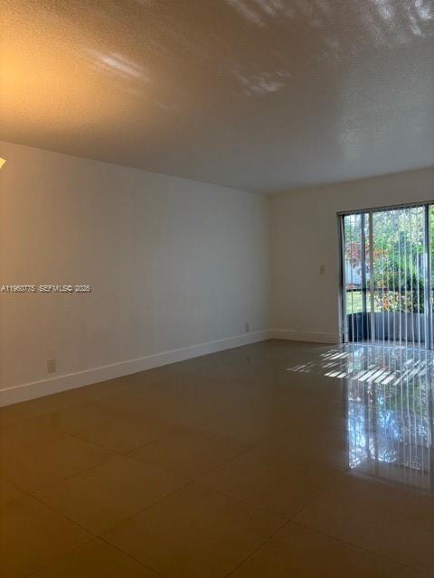 Photo - 3100 Riverside Dr Unit 108