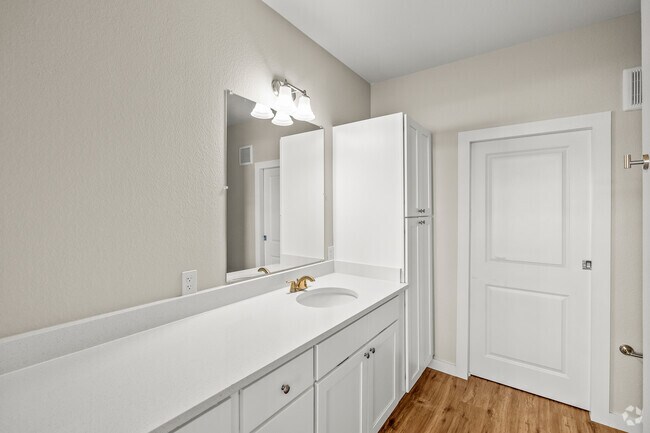 3BR, 2BA - 1,154SF - Primary Bathroom