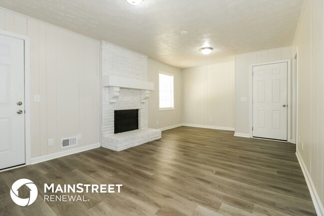 Photo - 2255 Kings Forest Dr SE