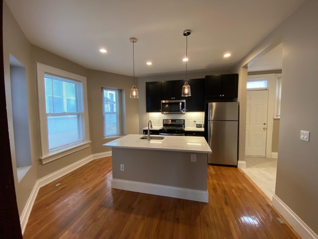 Photo - 301 E 19th Ave