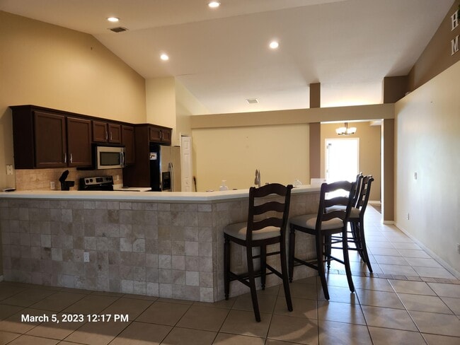 Photo - 3672 SW Carmody St