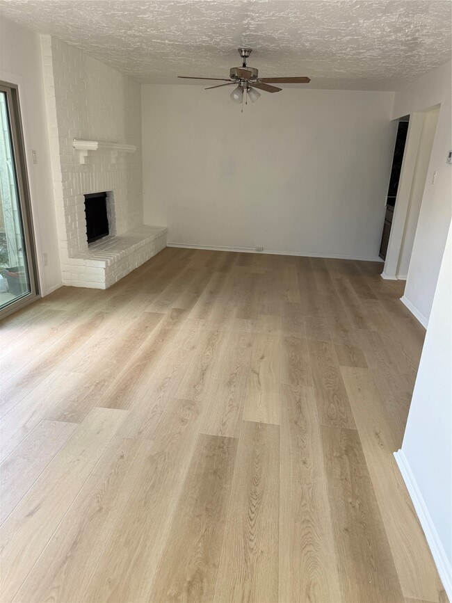 Photo - 6649 Westwick Dr