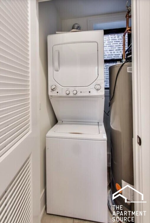 Photo - 2553 W Hirsch St Unidad 2c