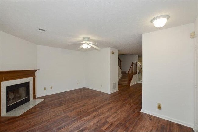 Photo - 1015 Rock Creek Ln