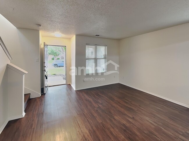 Photo - 4026 Holly Leaf Ct