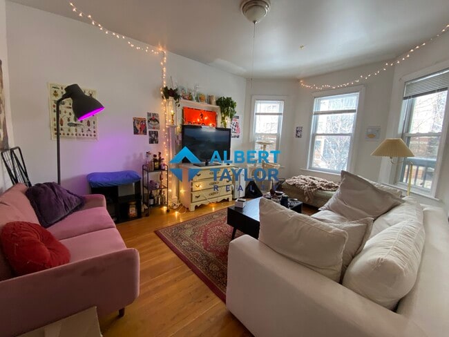 Photo - 530 Cambridge St Unidad 2