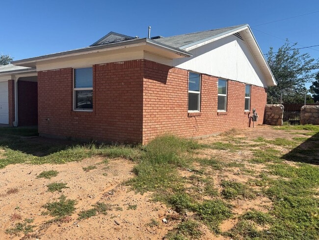 Photo - Home for rent in the Eastwood area