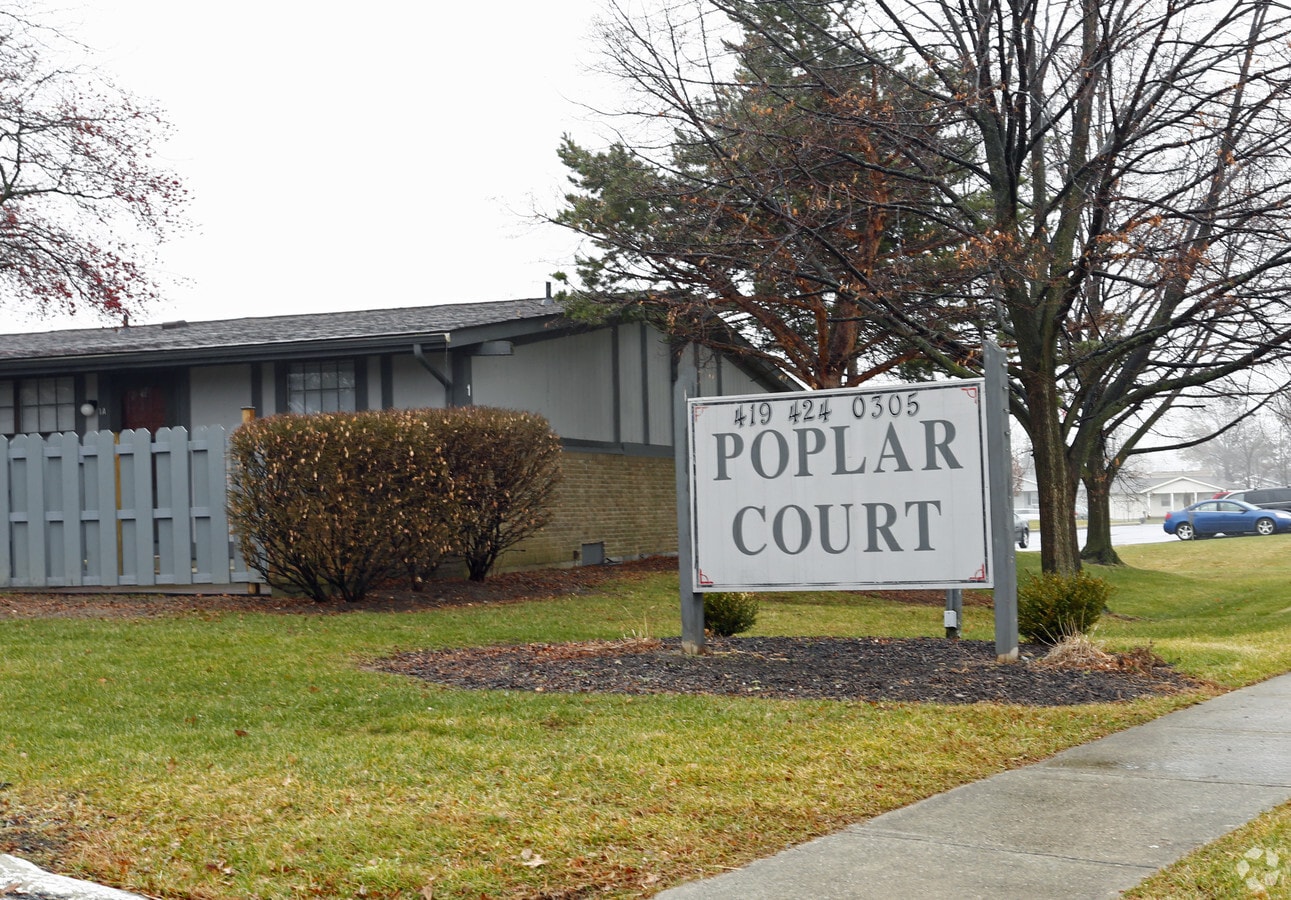 Poplar Court Apartments - Poplar Court Apartments