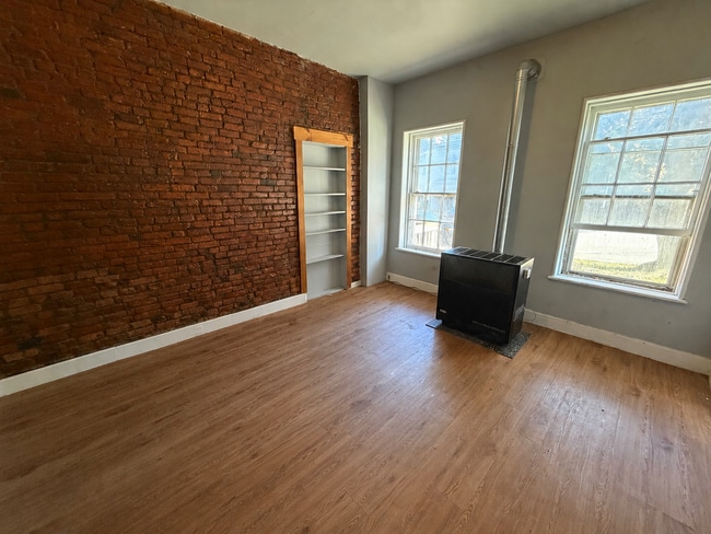 Building Photo - 47-49 Vliet Street Unit 1