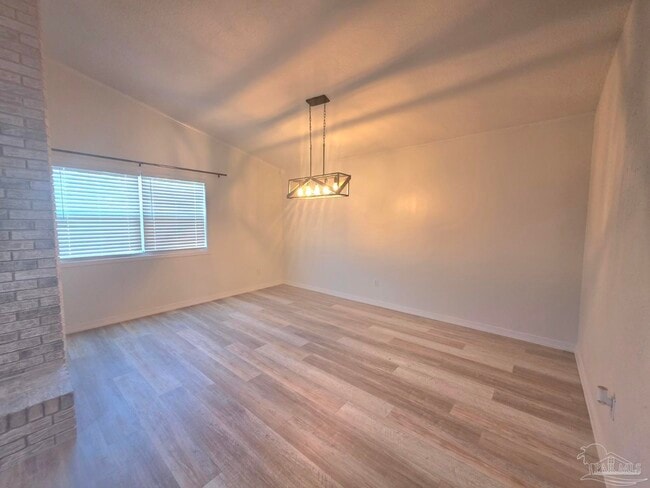 Photo - 760 Briarwood Dr