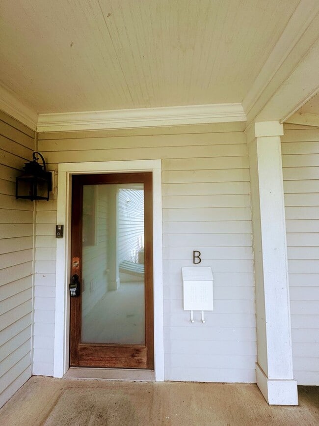 Photo - Gorgeous Studio Apartment in Downtown Raleigh Unit B
