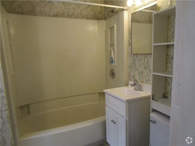 Building Photo - 389 Meigs St Rental