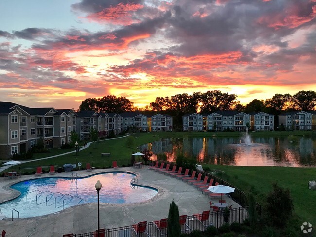 Building Photo - Bridgeway Chattanooga Apartment Homes