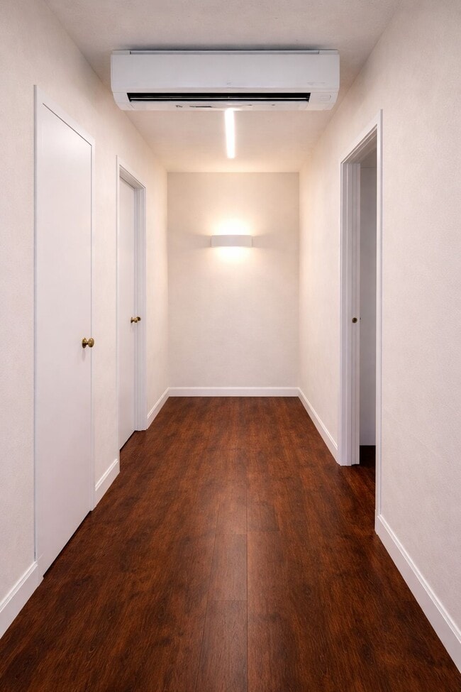 Photo - Sutter Gardens