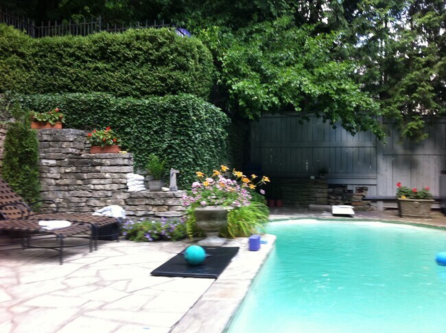 Photo - 71 Poplar Plains Cres