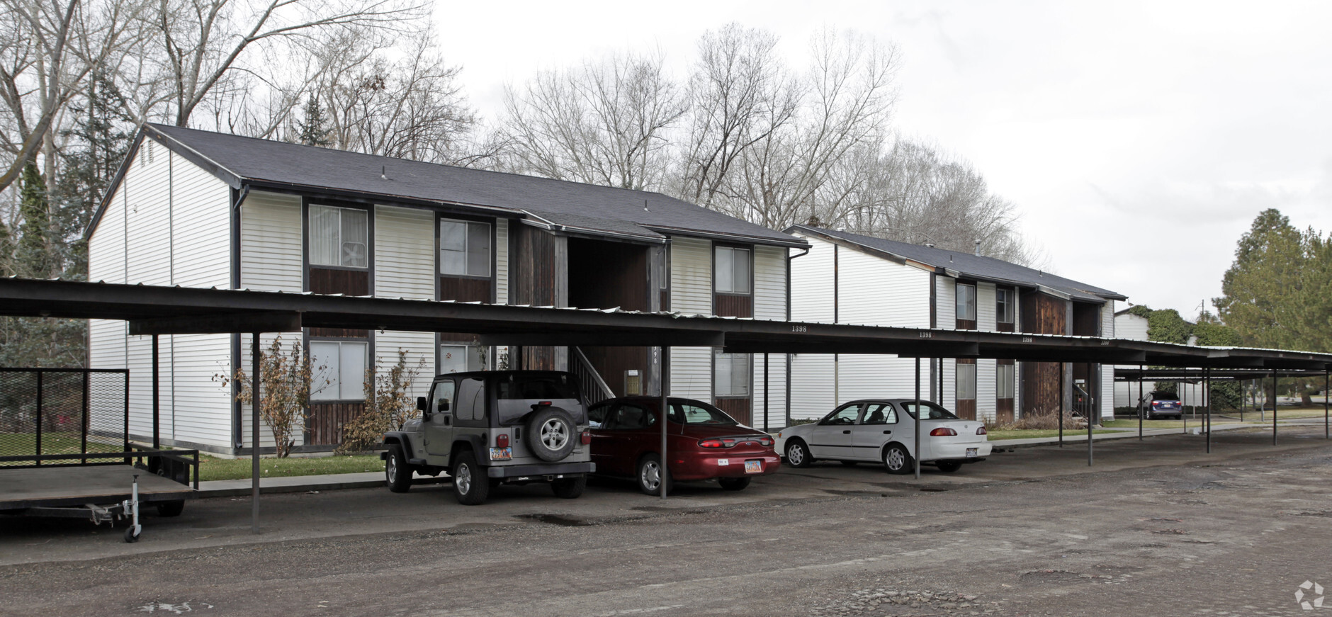 Bristlecone Pines Apartments - Bristlecone Pines Apartments