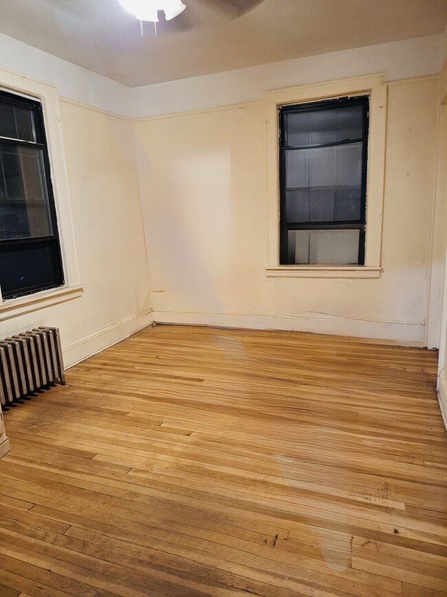 Newman - 100 Van Buskirk Rd Unidad #4