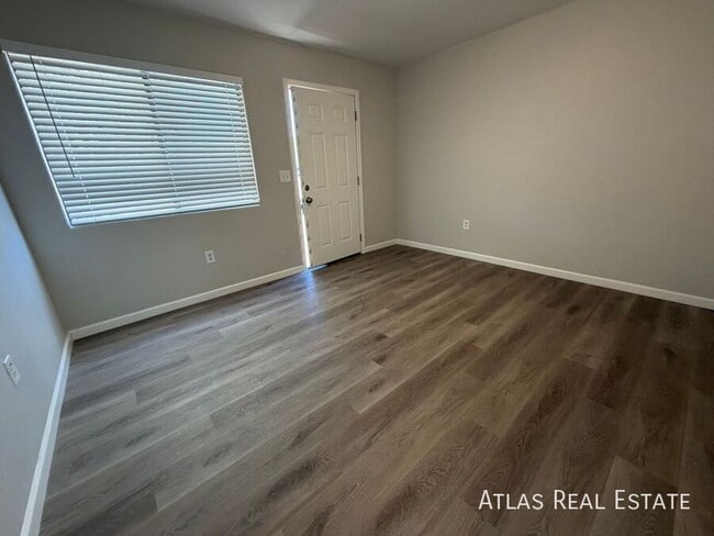 Photo - 506 N Iroquois Ave Unit 1