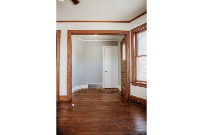 Photo - 1633-1635-1635 N Hawley Rd