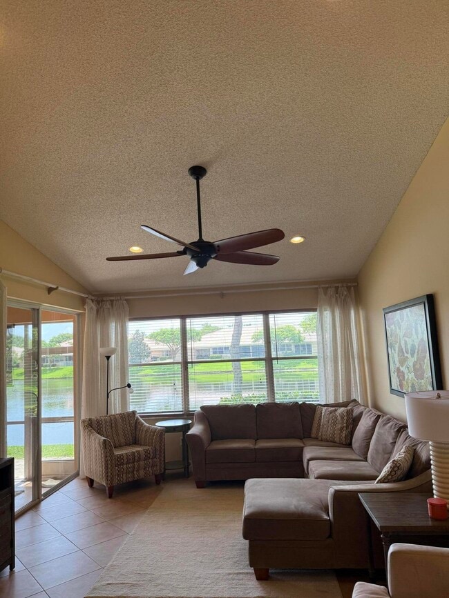 Photo - 227 Coral Trace Ln