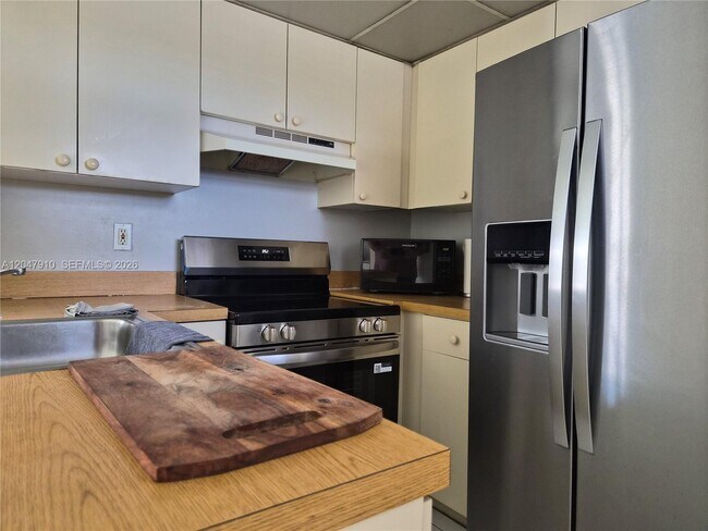 Photo - 14913 SW 104th St Unit 16-23