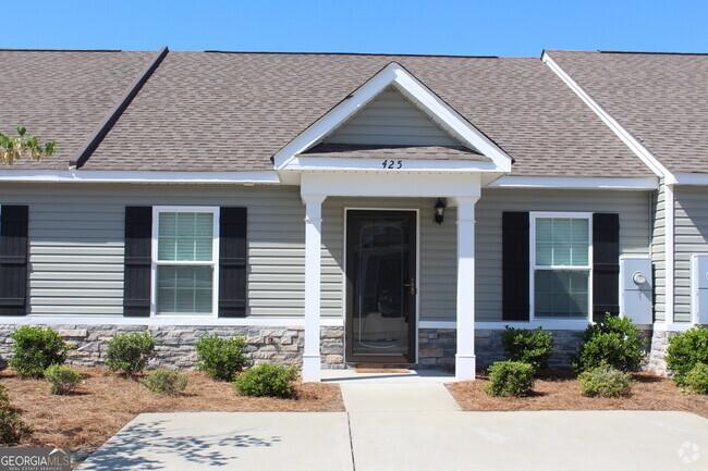 Building Photo - 425 Andover Dr Rental