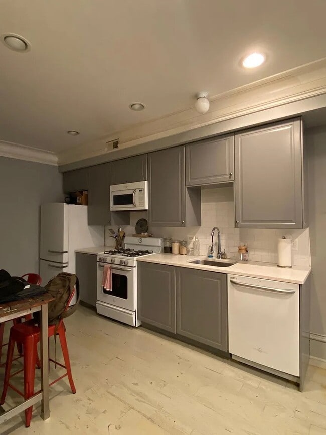 Photo - 2157 W Adams St Unit 1