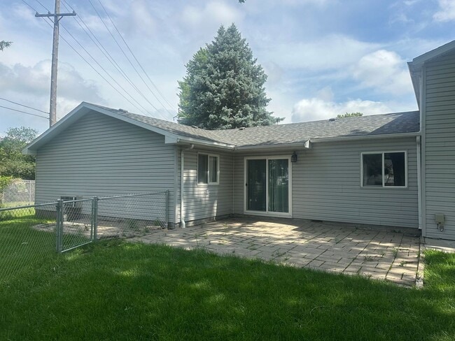 Photo - 4-bedroom 3 bath single family home