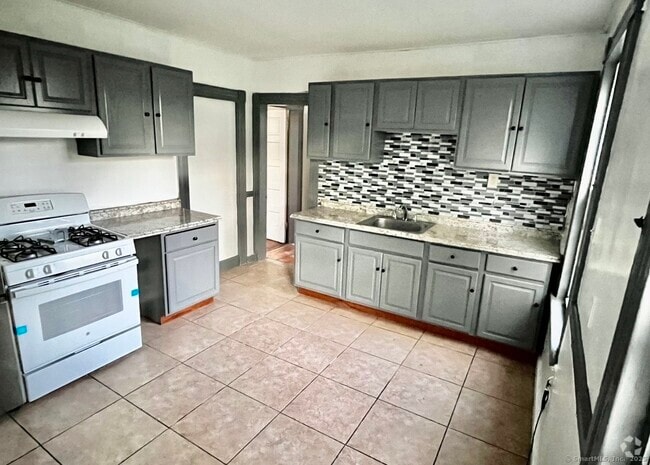 Building Photo - 136 N Bishop Ave Rental