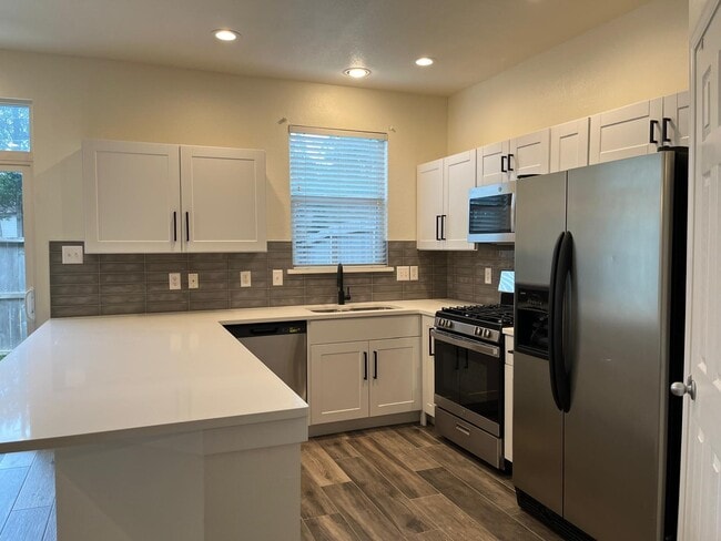Photo - 16048 Limestone Lake Dr