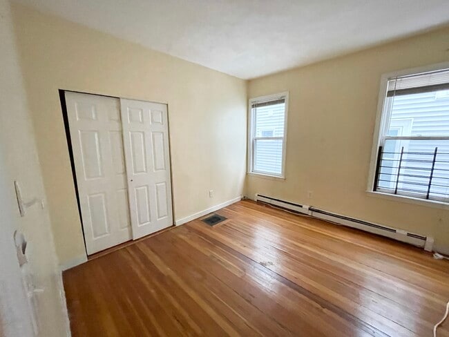 7 Iroquois St Unidad 1