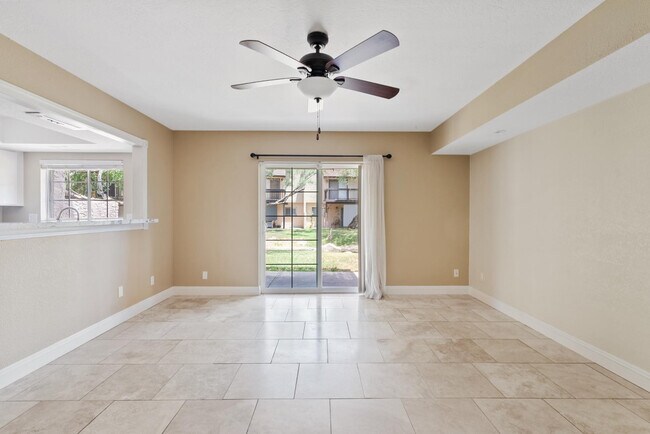 Photo - 2232 W Lindner Ave