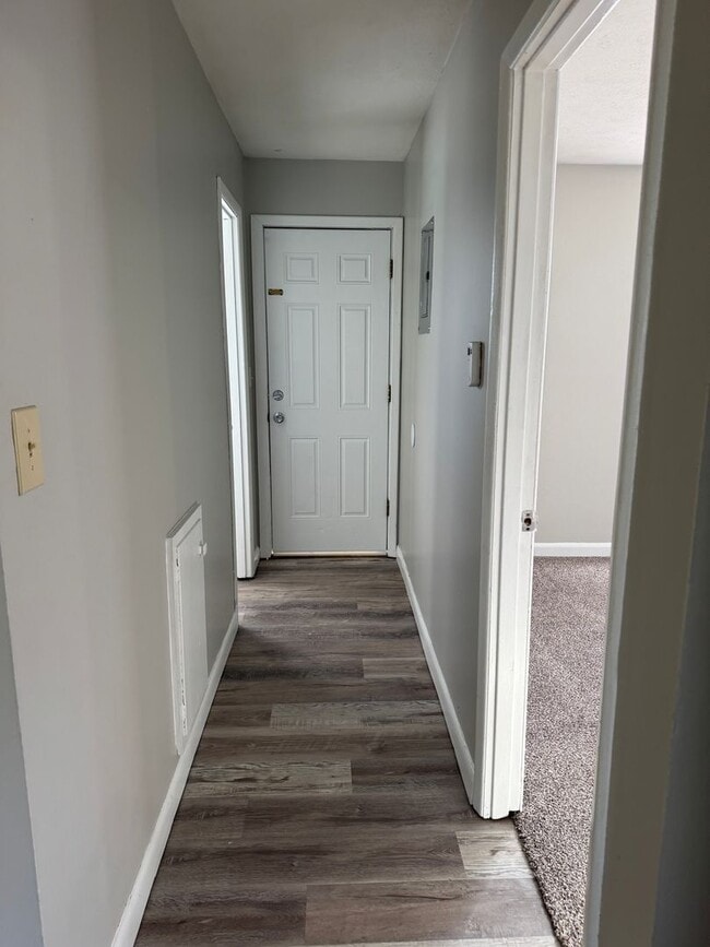 Photo - Nichols St Triplex Unit 414 W Nichols