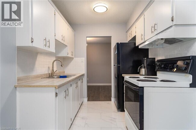 Photo - 42 Wilsonview Ave