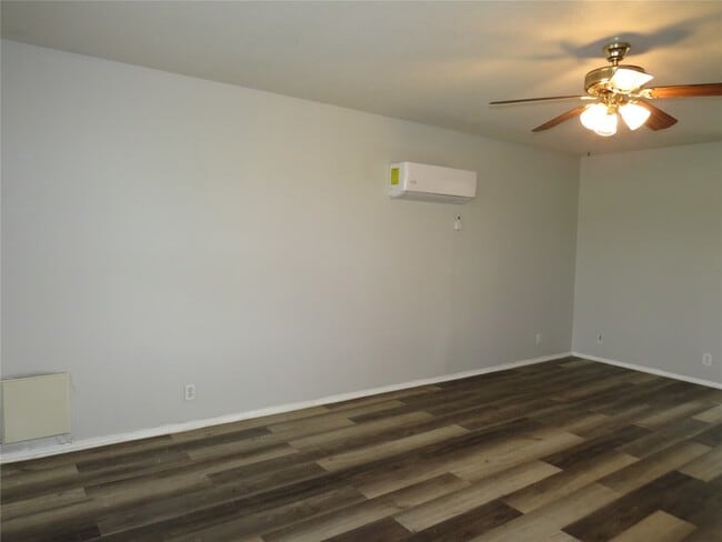 Photo - 4657 Bonnie Brae St