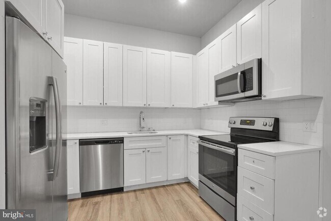 Building Photo - 5017 Baltimore Ave Unit 101 Rental