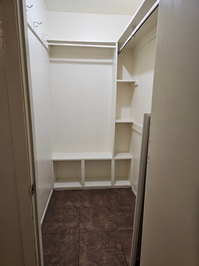 Photo - 2942 Bernice Dr